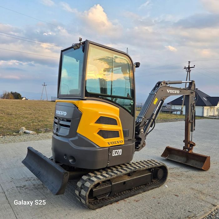 Volvo EC 27 D  Minikoparka Volvo EC27
