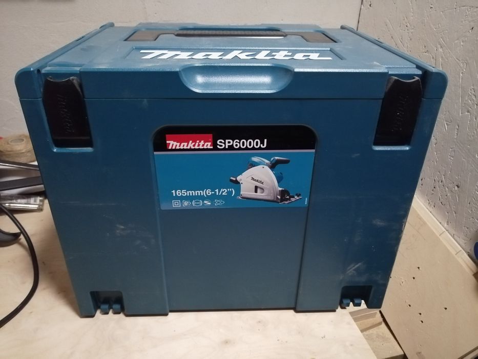 Zagłębiarka Makita SP6000J