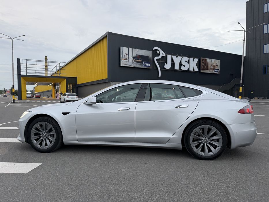 Tesla model S 75d 2017-2018
