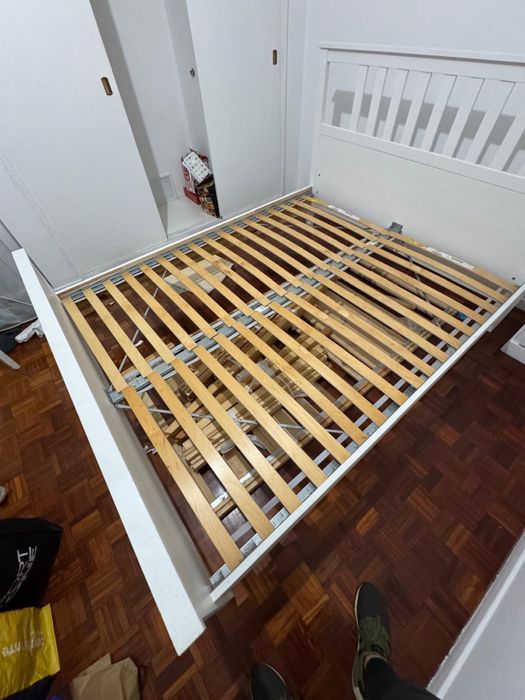 Cama casal ikea usada