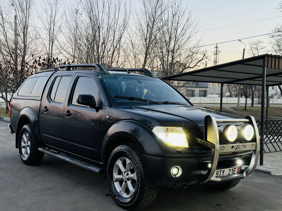 Продам Nissan Navara D40 2.5 дизедь 4х4 2007.г (ЛЕВЫЙ РУЛЬ)