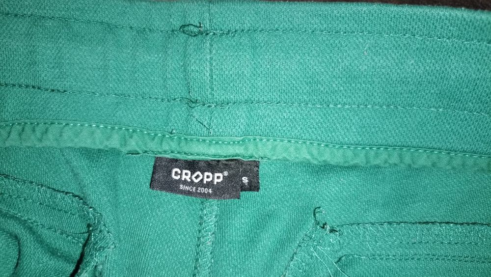 Spodnie męskie dresowe rozm S Cropp