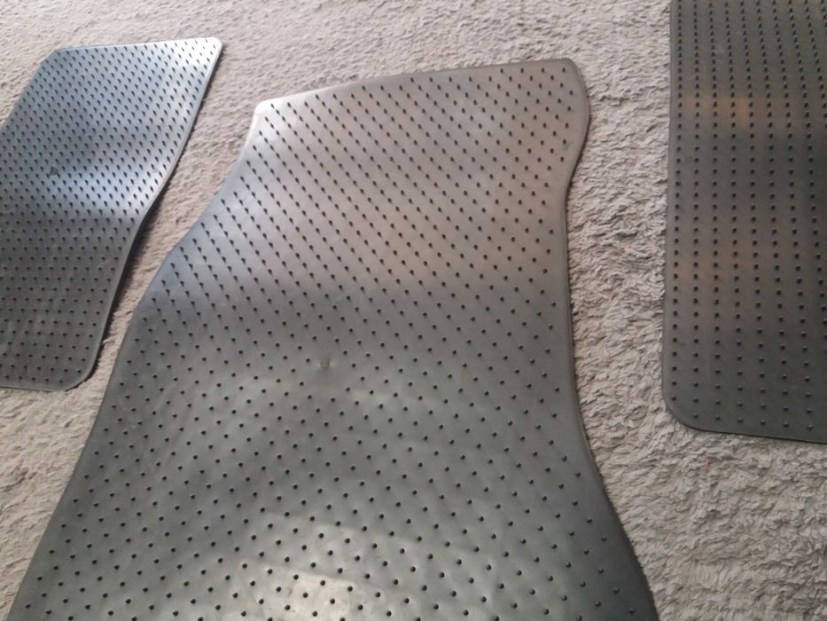 ORYGINALNE dywaniki samochodowe Chrysler 300C 3szt