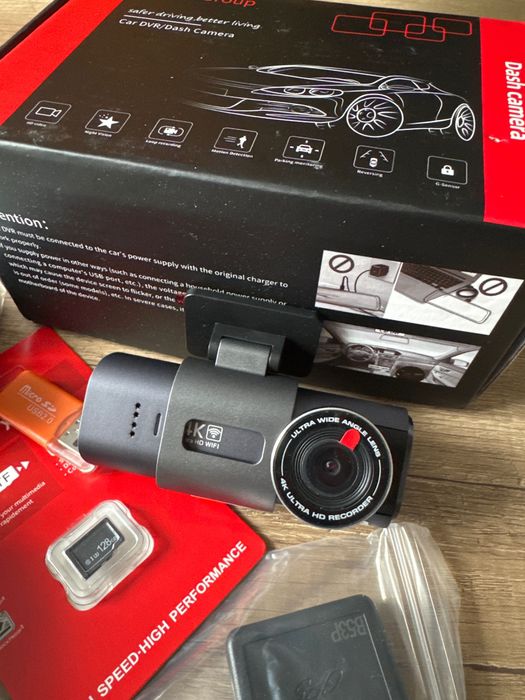 Kamera samochodowa Yantop przód+tył z pełnym wyposażeniem złącza karta SD