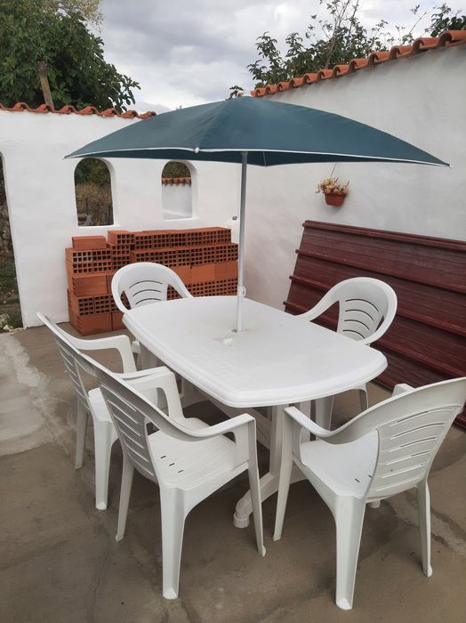 Mesa e 5 cadeiras perfeito branco tudo incluido