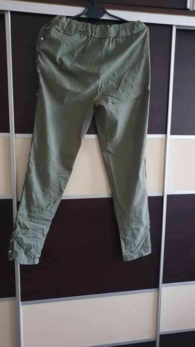 Spodnie damskie w rozm 2 XL  NOWE