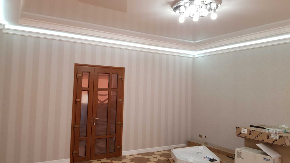 Шпаклівка стін / Поклейка шпалер. Декоративна штукатурка, Натяжні стел