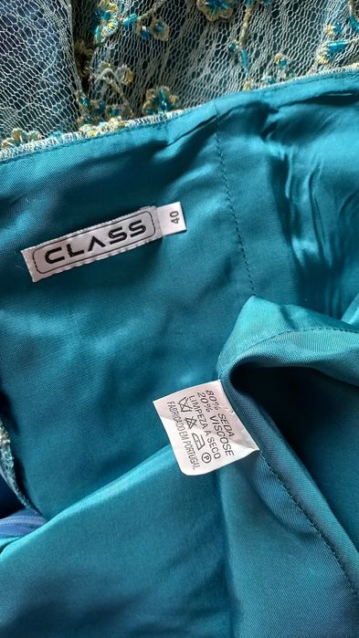 Vestido de cerimónia e acessórios