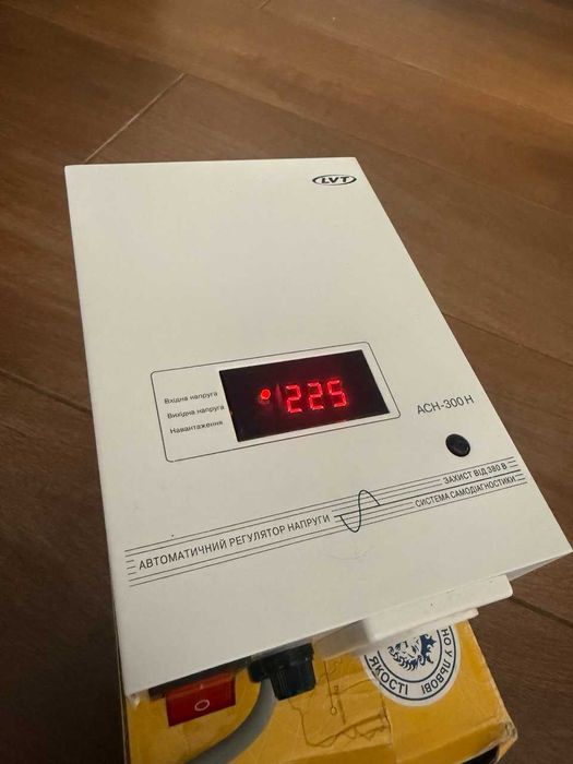 Стабілізатор напруги LVT ACH-300H навісний 300Вт