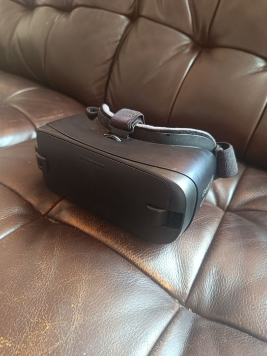 VR очки samsung oculus в ідеальному стані