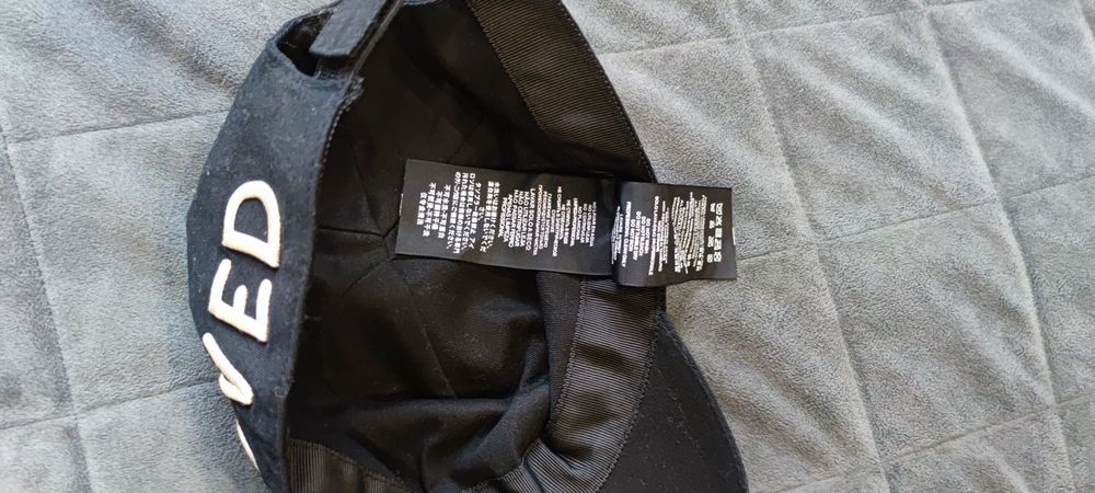 Продам бейсболку GUCCI LOVED оригинал