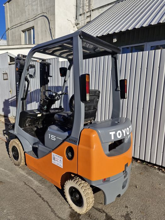 Навантажувач Тойота  1609 мг погрузчик  дизельний Toyota 8FDL15