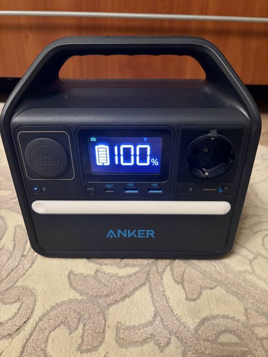Зарядна станція Anker 521