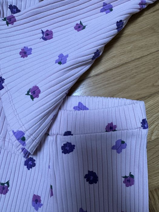 Стильний костюм на дівчинку