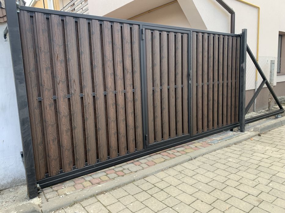 Ворота відкатні під замовлення