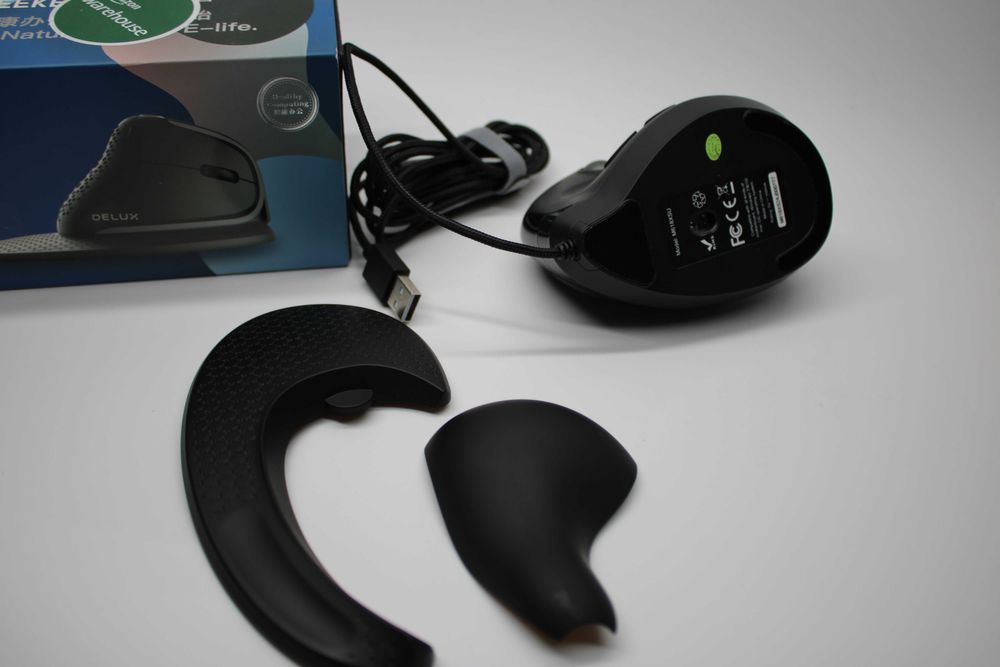 Myszka bezprzewodowa Delux M618XS PIONOWA do laptopa Myszka podświetla