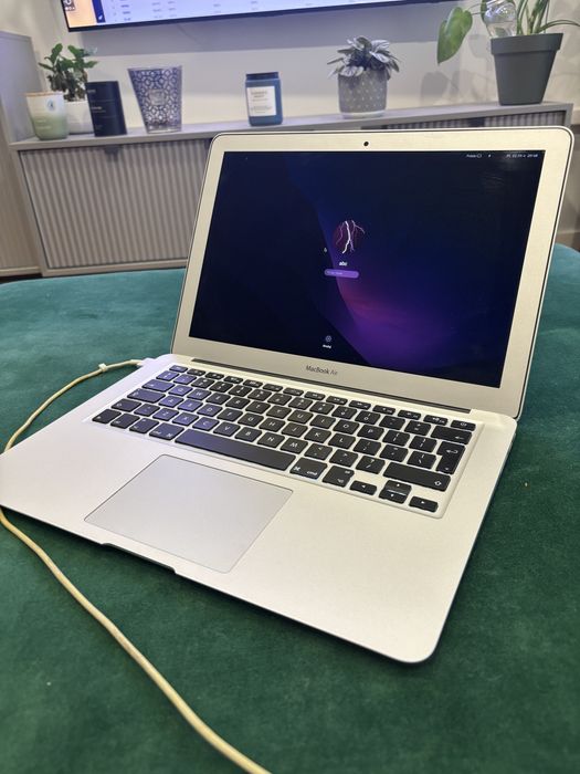 MacBook Air 13" 2017 | i5 / 8GB / 128GB SSD | Bateria TYLKO 325 cykli! |