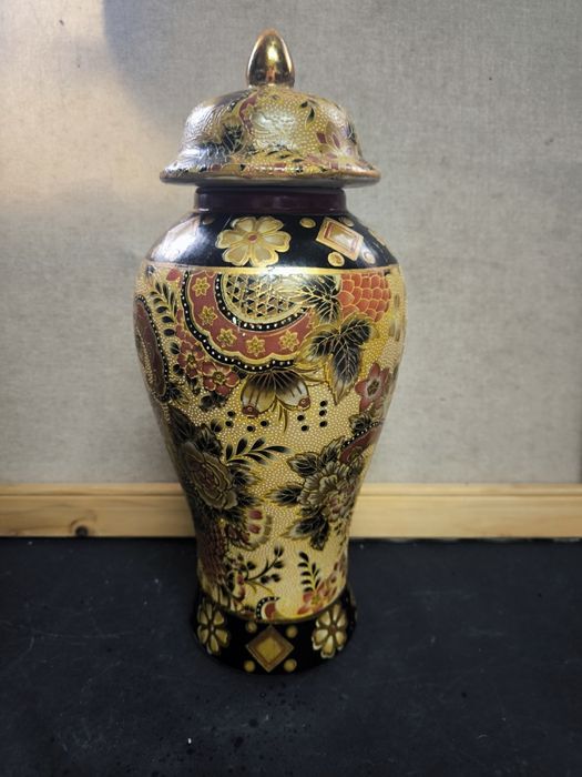 Potiche porcelana pintado a mão