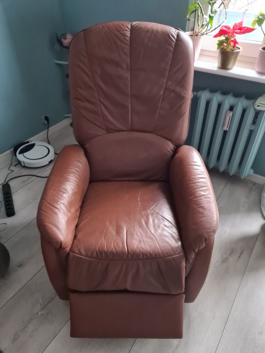 Fotel rozkładany skórzany