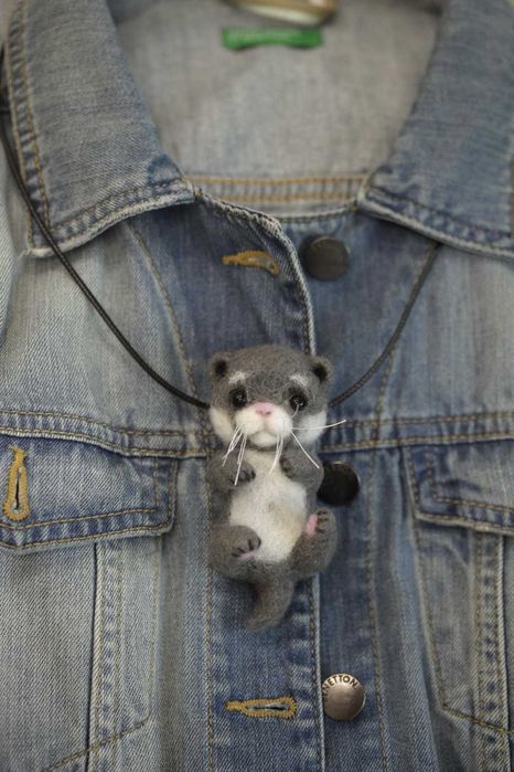 Підвіска з вовни видрочка