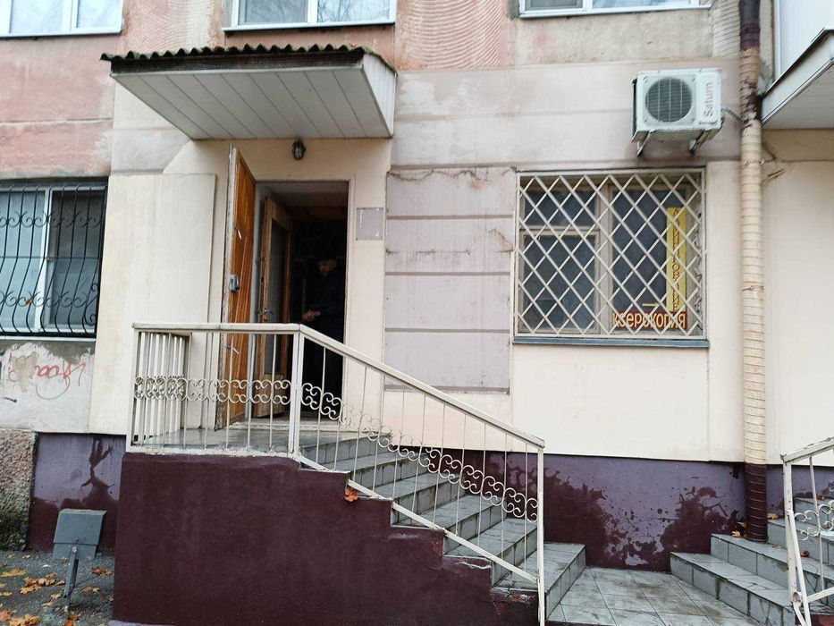 Аренда фасадного помещения 25 м.кв по ул.Кулика в р-н "Фреш"