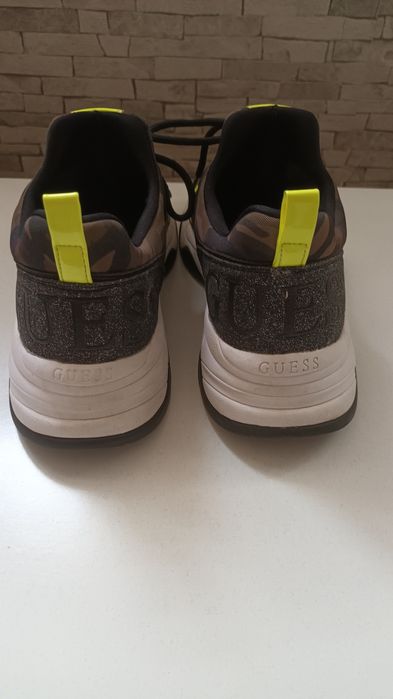 Buty damskie sportowe