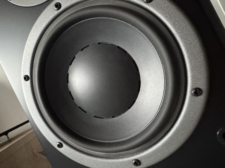 Dynaudio m20 emit