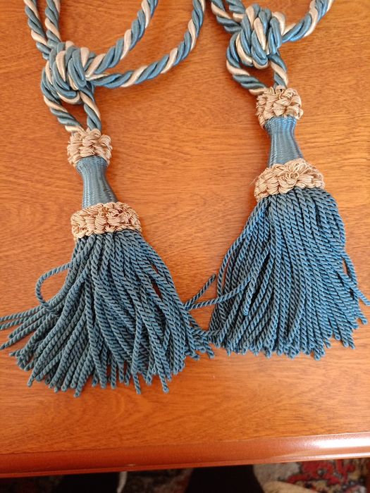 Piękne dwa chwosty .