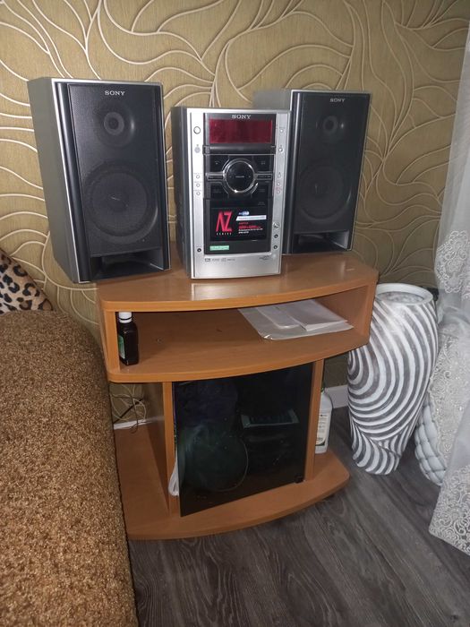 Продам музыкальный центр Sony