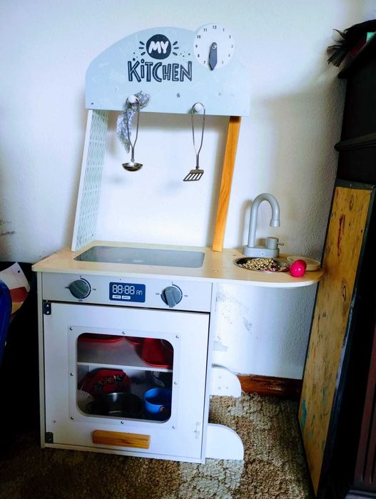 Cozinha Infantil de Madeira