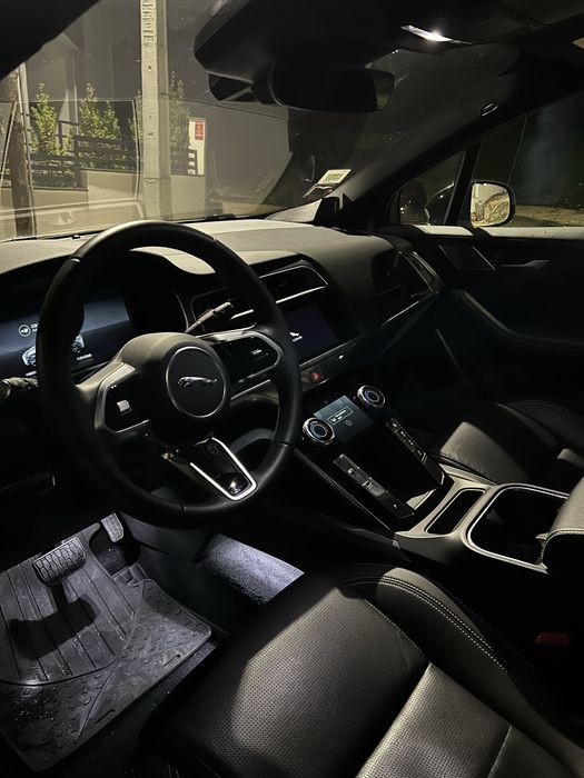 Jaguar i-Pace EV400 R-Dynamic HSE AWD | IVA dedutivel