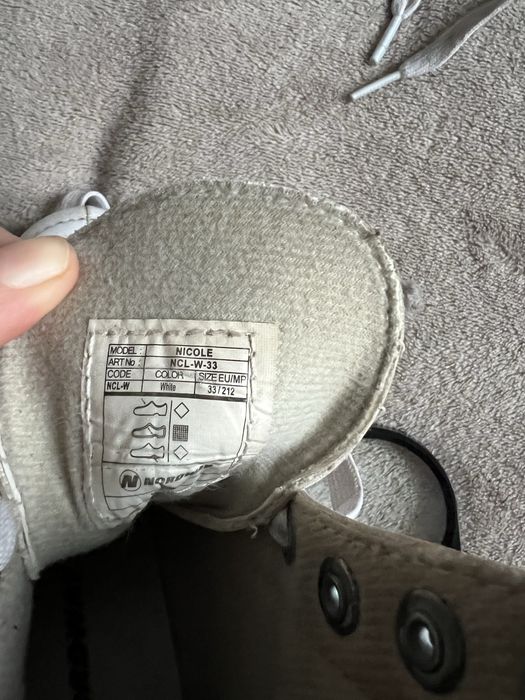 Ковзани для дівчинки, 33 розмір