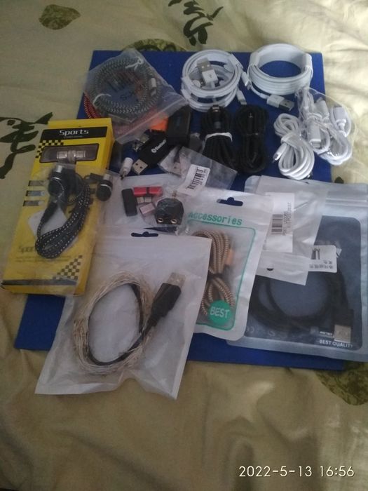 Шнур зарядки, наушники, переходніки блютуси