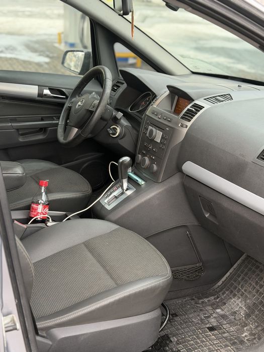 Opel Zafira 1.9TDI автомат 7 мест минивэн продам или обмен