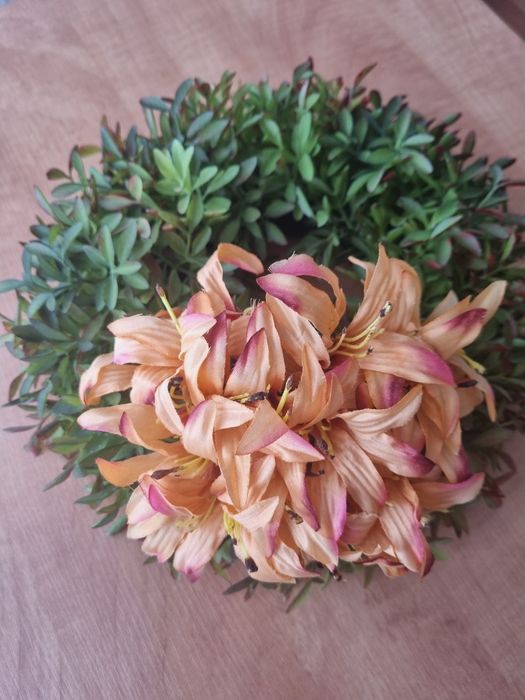 Piękne kwiaty sztuczne