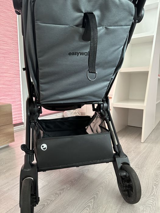 Коляска прогулочная