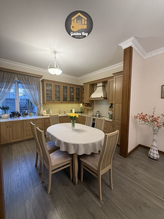 Продам  Заміський Будинок 222м2 ,  у Котеджному містечку Park House / Парк Хаус , село Гора , Бориспільський район