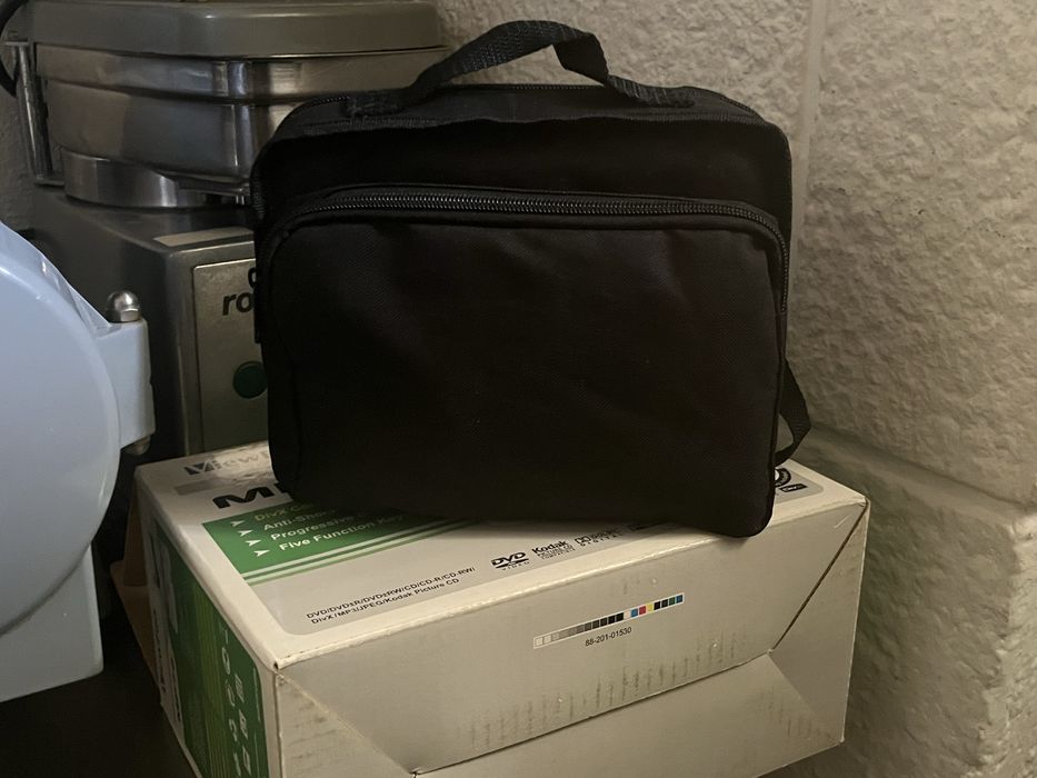 Leitor DVD portátil