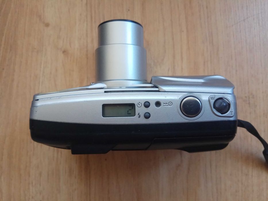 Якісний плівковий фотоапарат  Olympus Superzoom 80G (38-80mm) справний
