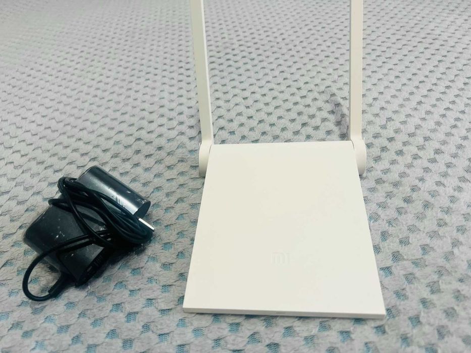 Xiaomi Mini WiFi White — дводіапазонний Wi-Fi роутер