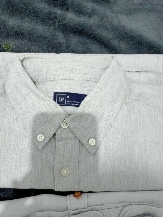 Camisas masculinas tamanho M e L