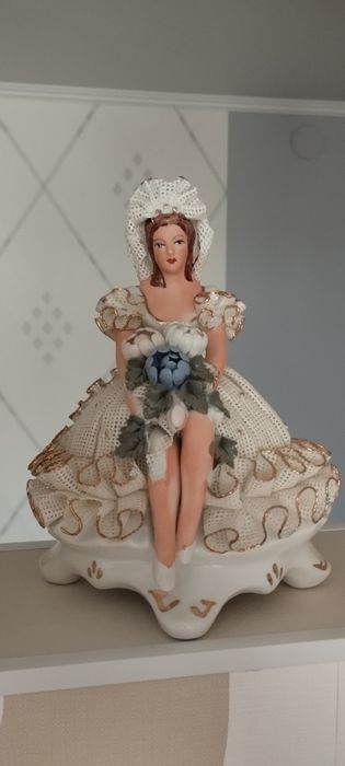 кукла статуэтка- невеста порцелян