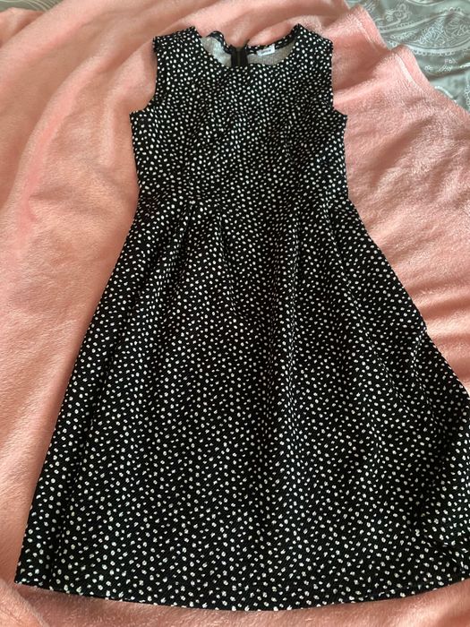 Жіноча літня сукня