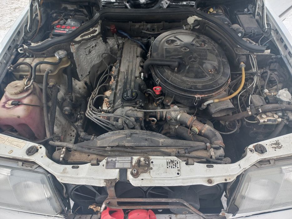 Mercedes-Benz E124 "автомат"