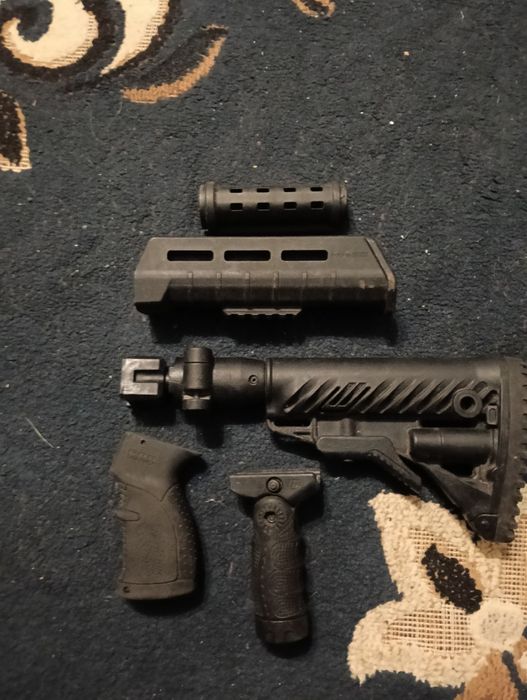 Обвіс на АК в повному комплекті.