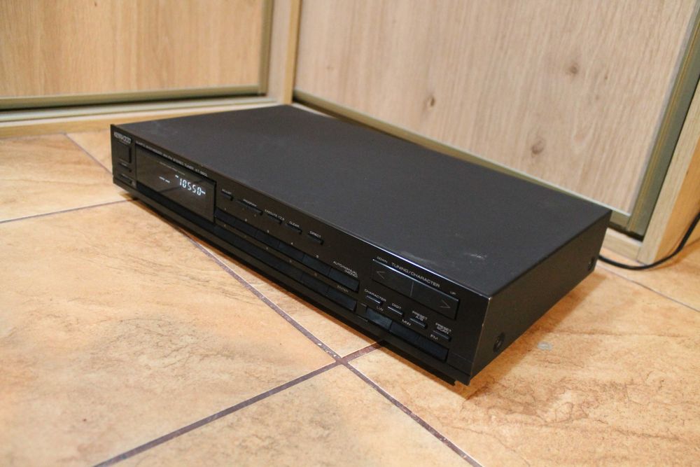 Tuner radiowy cyfrowy FM Kenwood KT-660