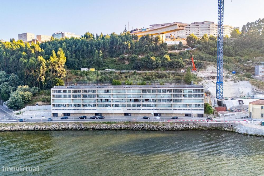 Apartamento T3 Duplex na Primeira Linha do Douro - Vila Nova de Gaia