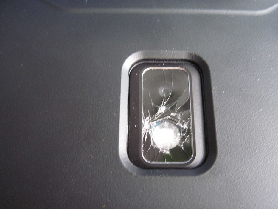 Tablet samsung uszkodzony