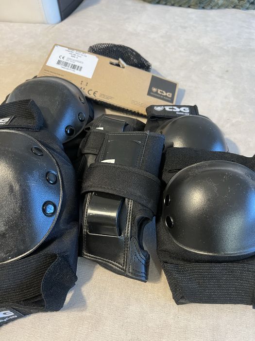 Ochraniacze  Basic zestaw ochraniaczy, czarne, S