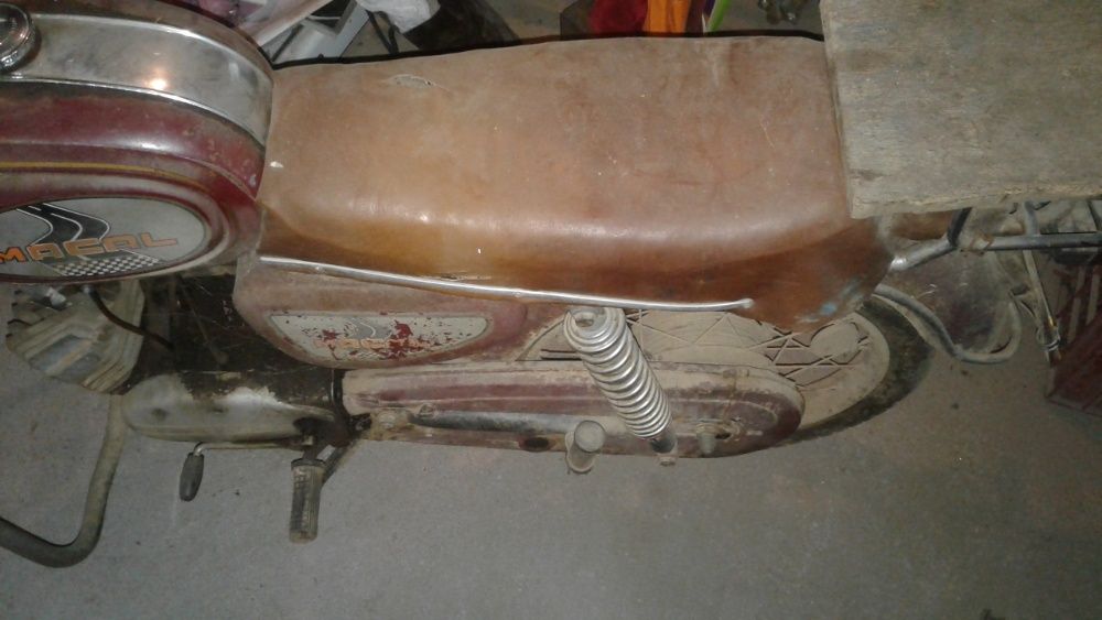 Motorizada Macal M 70, e Macal Vanguard H4